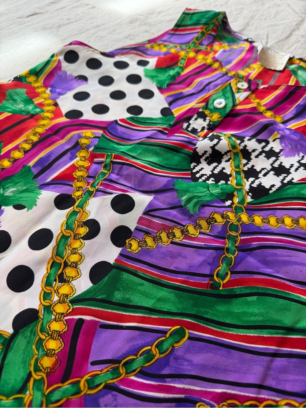 Vintage 100% silk Multicolor Printed sleeveless Top small - Picture 7 of 13